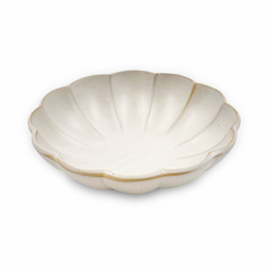 日本制 象牙色 手工 花版型 碗 Kikka Daisy Kobiki Ivory Salad Bowl 18 fl oz / 7.05" dia