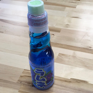 Ramune Blueberry 波子弹珠汽水 蓝莓，200 ml